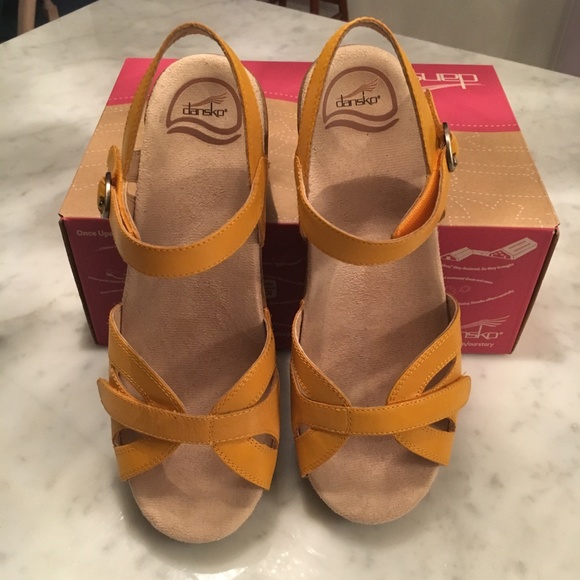 dansko mango sandals